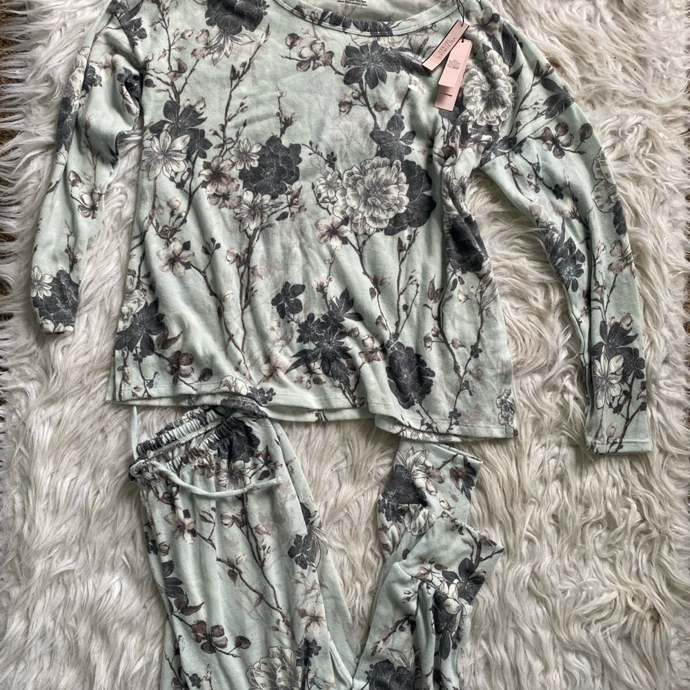 Victoria’s Secret PJ Set